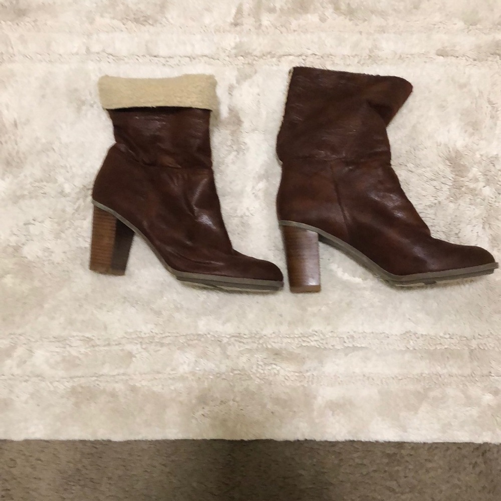 Brown leather boots by Nickels